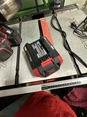 SKIL PWRCORE 40 40V 2.5Ah Lithium-Ion Battery (BY8705-00)